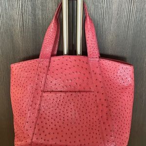 GENUINE OSTRICH SKIN BRIGHT PINK HANDBAG MADE IN SOUTH AFRICA.